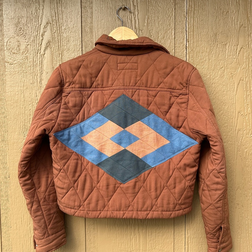 Cropped Rust-colored Quilted Jacket with Quilted Linen Back Design